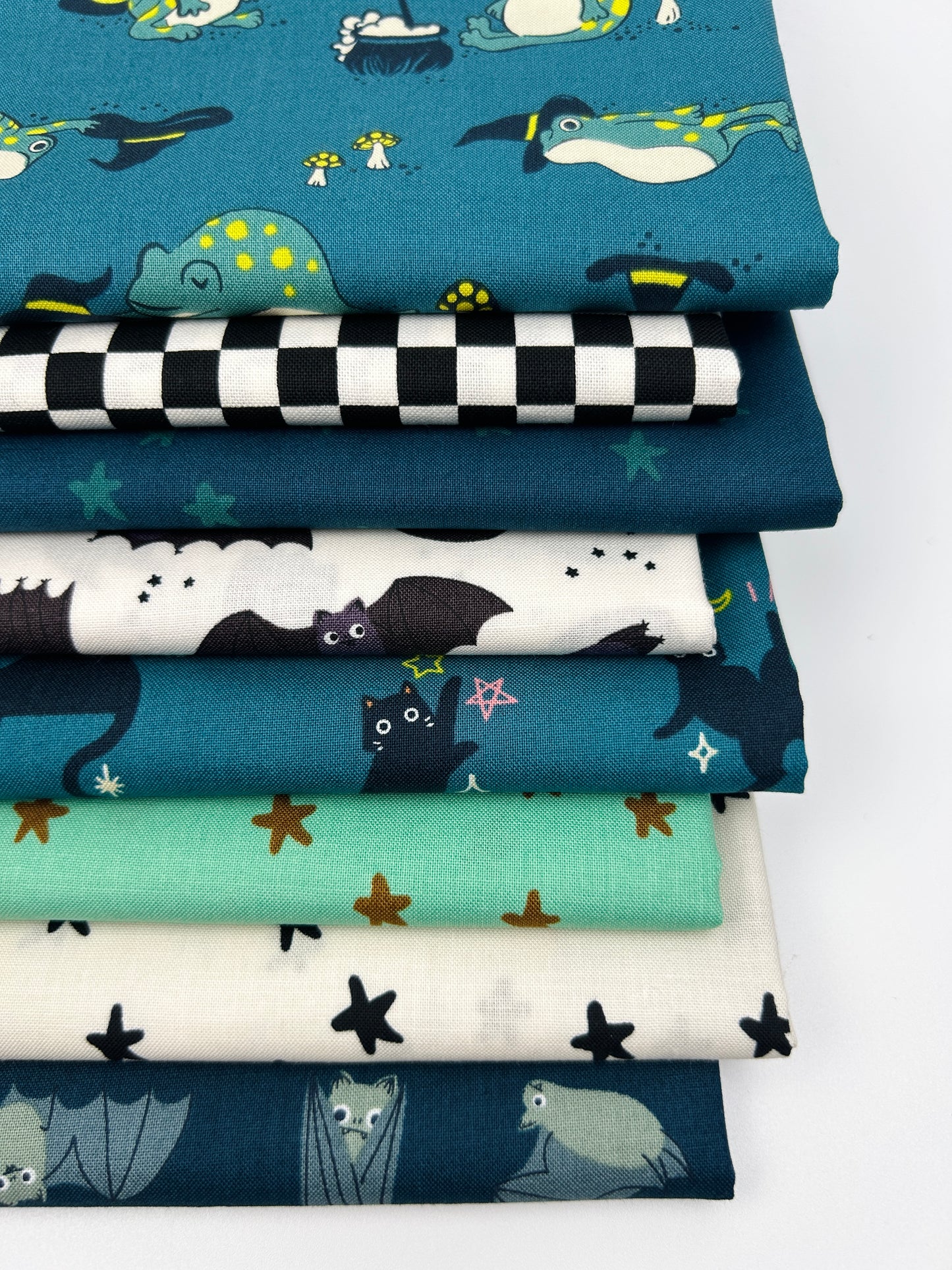 Spooky Blue FQ Bundle