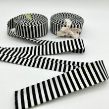 Load image into Gallery viewer, Black &amp; White Striped Quilt Binding (Double Fold)
