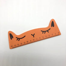 Load image into Gallery viewer, Wood Cute Cat Face Ruler
